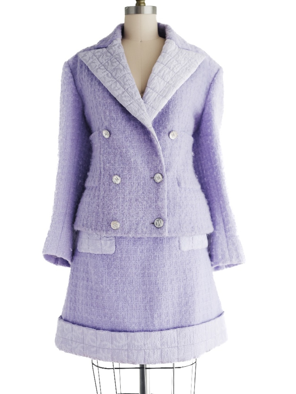 Chanel 2021 Lilac Wool and Silk Quilted Blazer and Skirt Suit sz 44